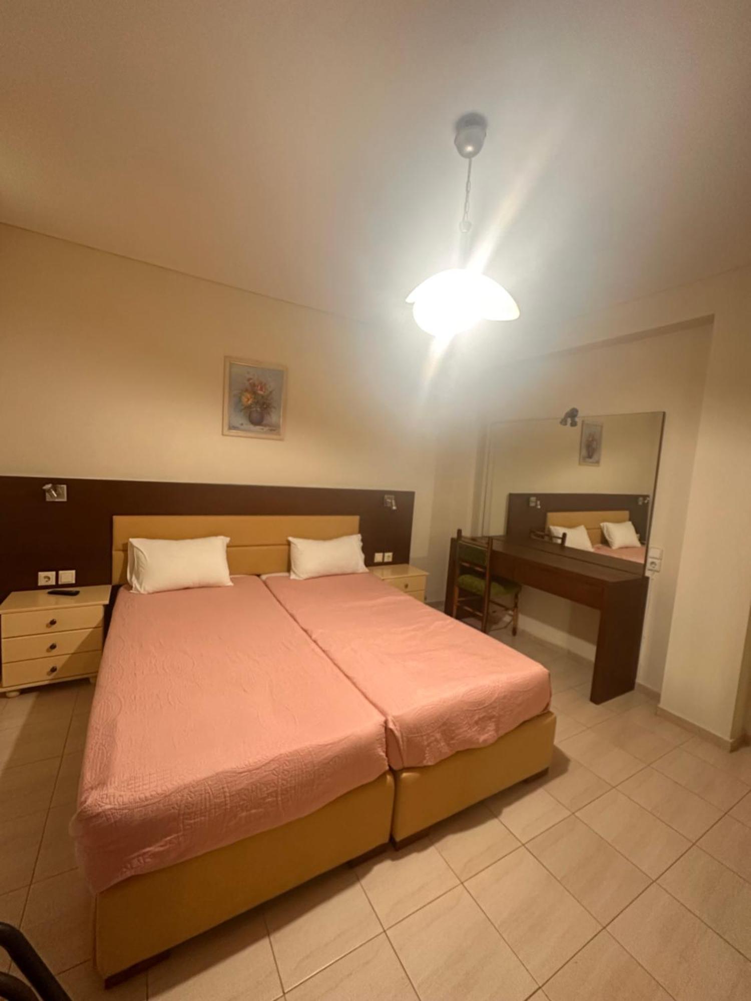 Ta Kalamakia Apartments Ватера Экстерьер фото